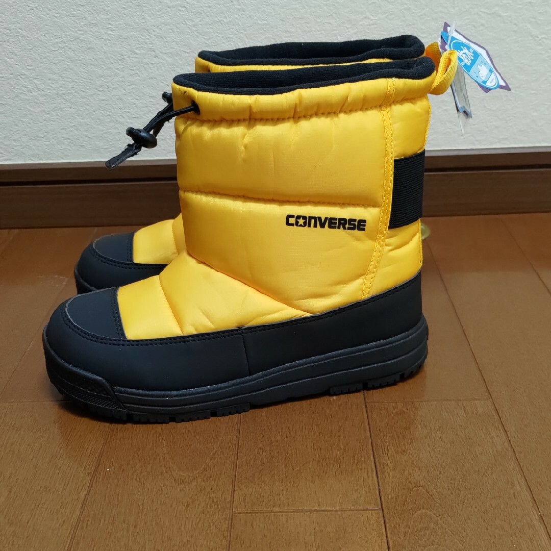 CONVERSE(コンバース)の【未使用品】スノーブーツ 22センチ コンバース イエロー  防水 撥水 防滑 キッズ/ベビー/マタニティのキッズ靴/シューズ(15cm~)(ブーツ)の商品写真