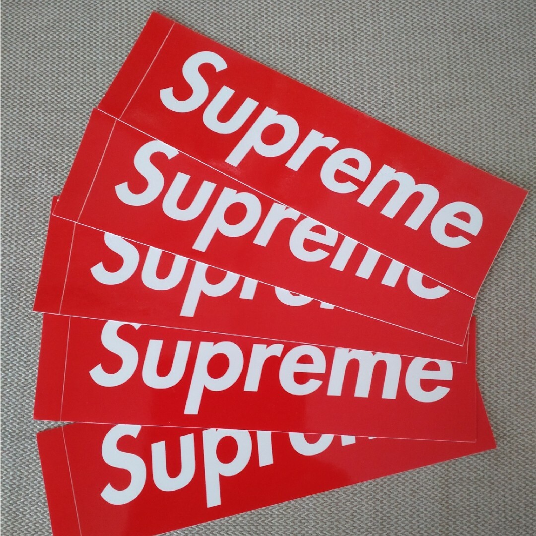 Supreme(シュプリーム)のSupreme box logo ステッカー エンタメ/ホビーのコレクション(ノベルティグッズ)の商品写真