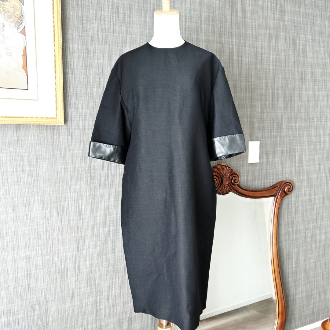 VALENTINO - 美品 Valentino ヴァレンティノ レザー コクーン