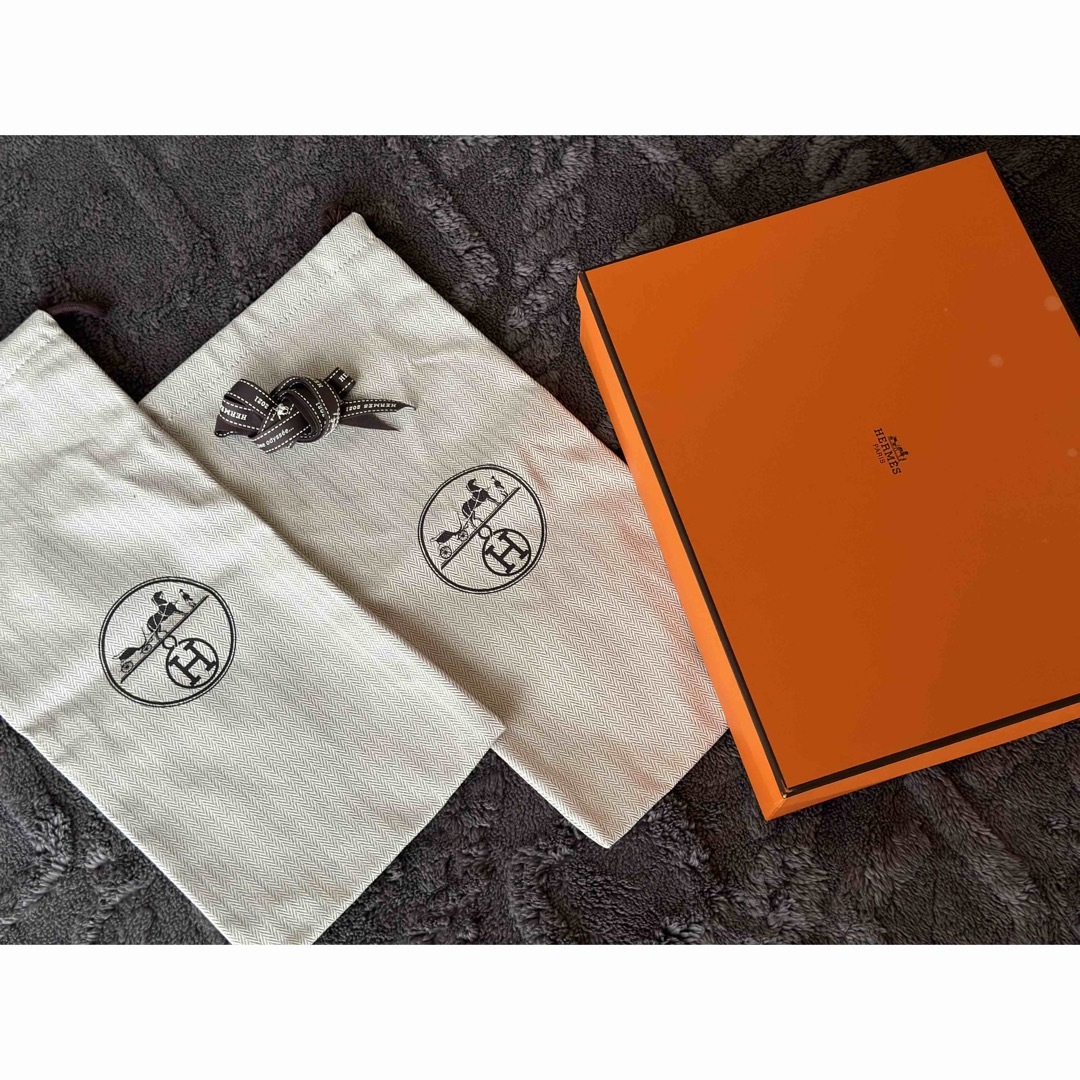 Hermes(エルメス)のHERMES エルメス オアジス ホワイト 37サイズ レディースの靴/シューズ(サンダル)の商品写真