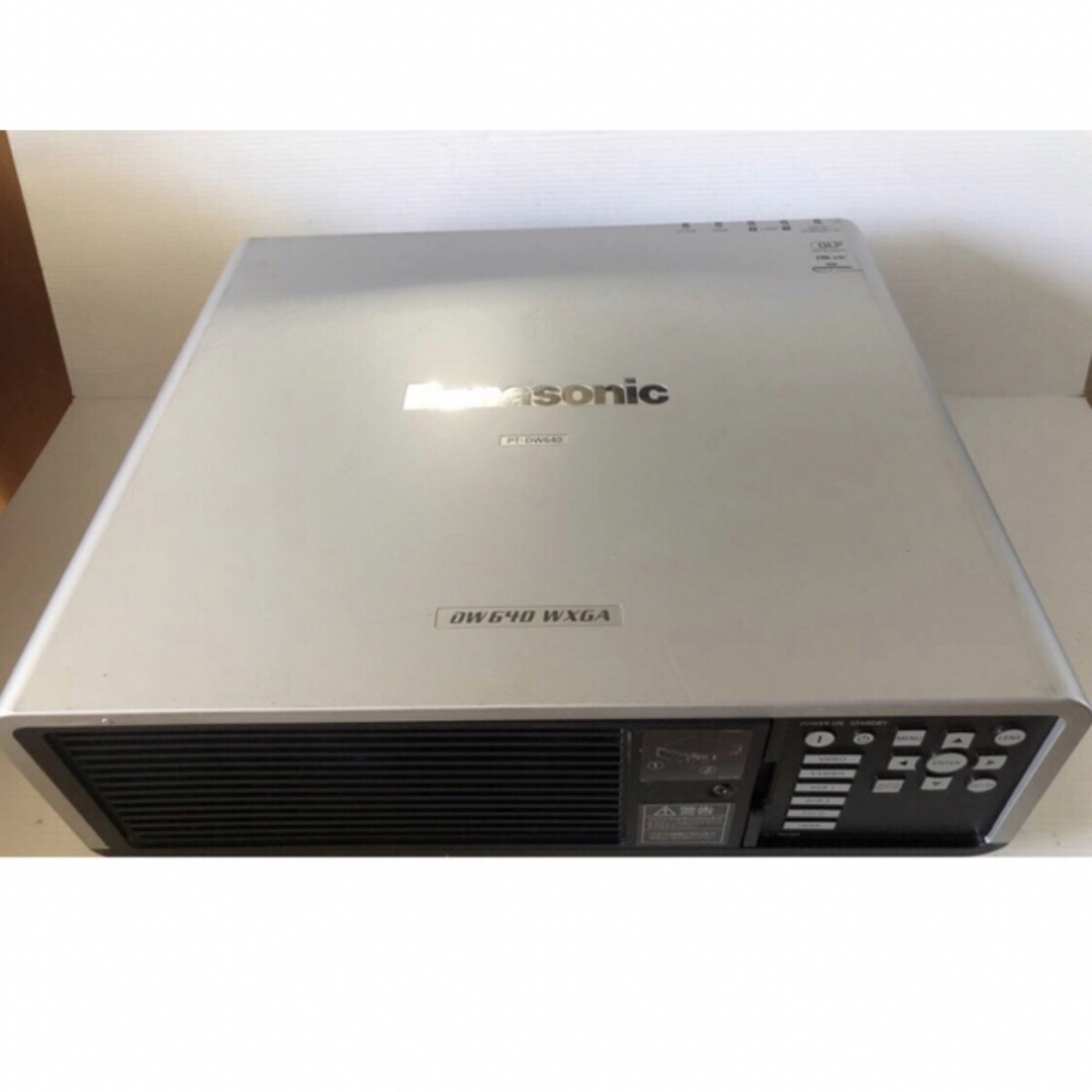 パナソニック PT-DW6300LS プロジェクター 6000ルーメン 2画面 パナソニック PT-DW6300LS プロジェクター 6000ルーメン 2画面