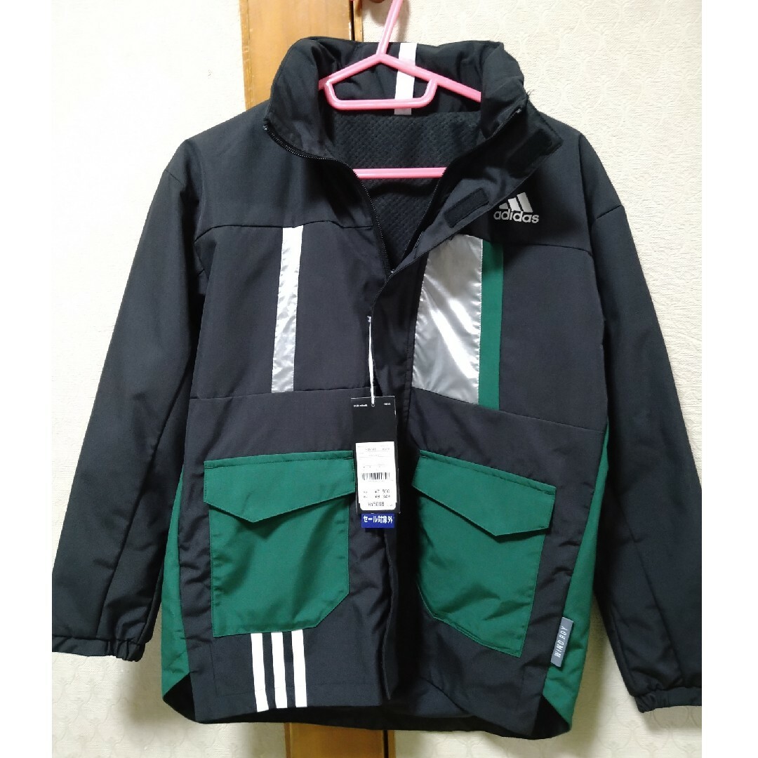 adidas(アディダス)のアディダス　アウター キッズ/ベビー/マタニティのキッズ服男の子用(90cm~)(ジャケット/上着)の商品写真