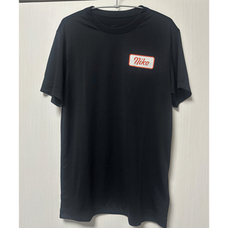 ナイキ(NIKE)のNIKEナイキスポーツウェア165cm シャツ 半袖 黒 ブラック ロゴ(Tシャツ/カットソー(半袖/袖なし))