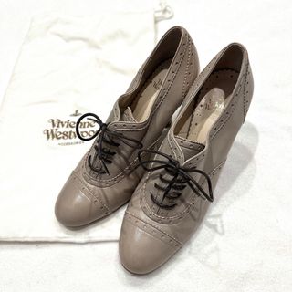 ヴィヴィアンウエストウッド(Vivienne Westwood)のVivienne Westwood ショートブーツ ヒール ベージュ(ブーツ)