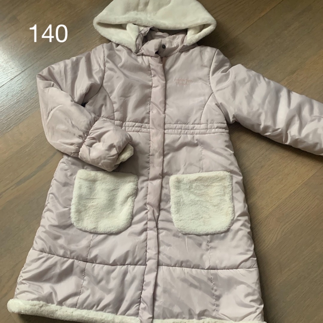 HusHush(ハッシュアッシュ)の中綿コート140 キッズ/ベビー/マタニティのキッズ服女の子用(90cm~)(コート)の商品写真