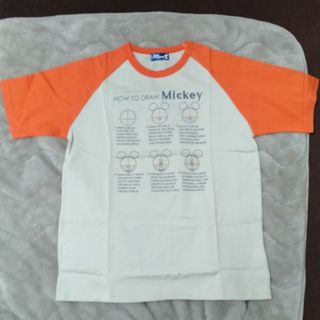 ディズニー(Disney)のTシャツ　ミッキー　Мサイズ(Tシャツ(半袖/袖なし))