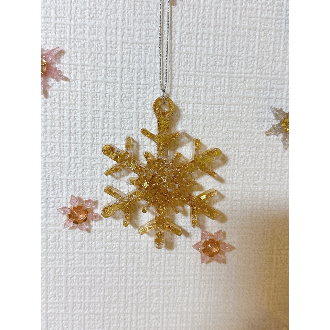 クリスマスツリー　オーナメント　雪の結晶① ハンドメイドのインテリア/家具(インテリア雑貨)の商品写真