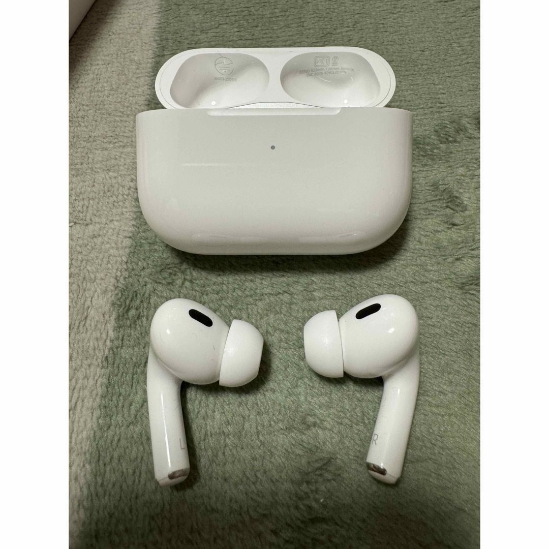 ほぼ未使用】AirPods Pro 第2世代 MQD83J/A A2700 - www.sorbillomenu.com