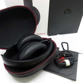 アップル(Apple)のBEATS Studio3 ワイヤレス ヘッドフォン 黒 MQ562PA/A(ヘッドフォン/イヤフォン)