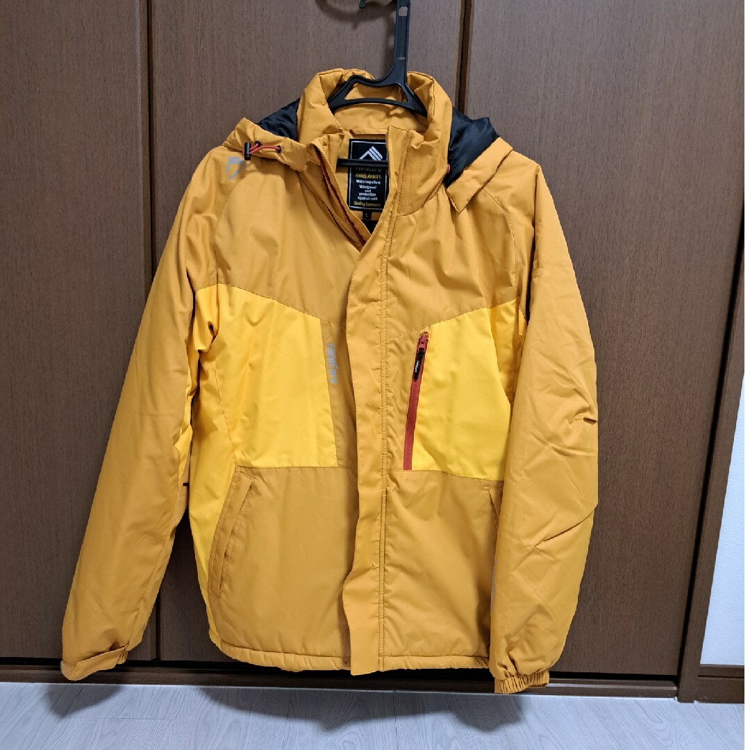 WALKMAN(ウォークマン)のワークマン 防風防寒ジャンパー L 未使用 レディースのジャケット/アウター(ブルゾン)の商品写真