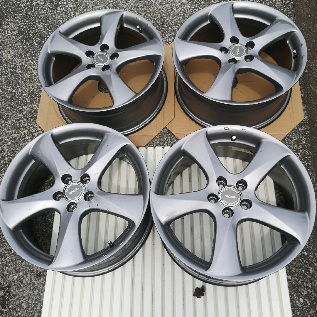 1　ブリヂストン　トップラン　17×7J　インセット+53　5穴×100ホイール