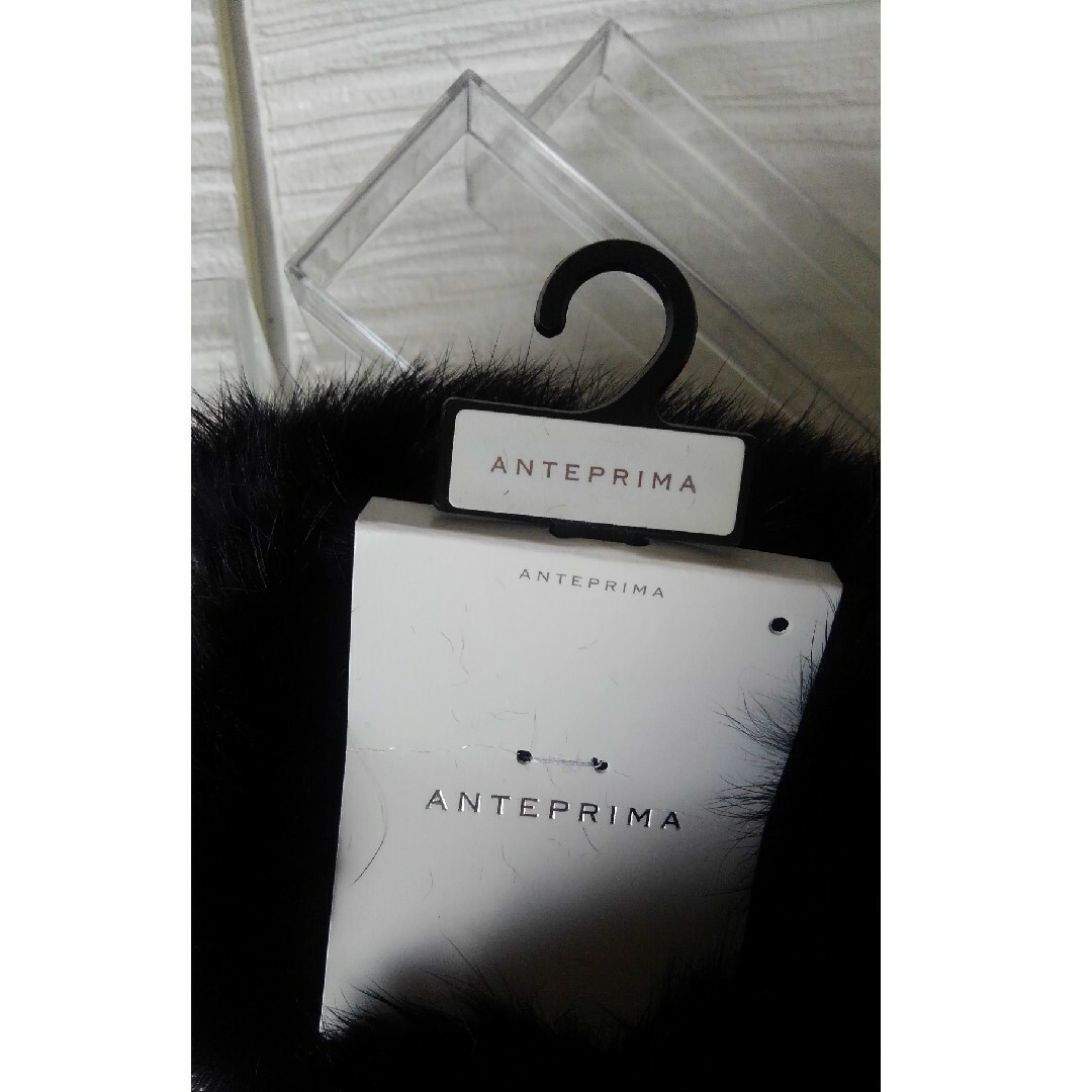 ⭐新品⭐タグ付き ANTEPRIMA 黒 手袋 21～22センチ