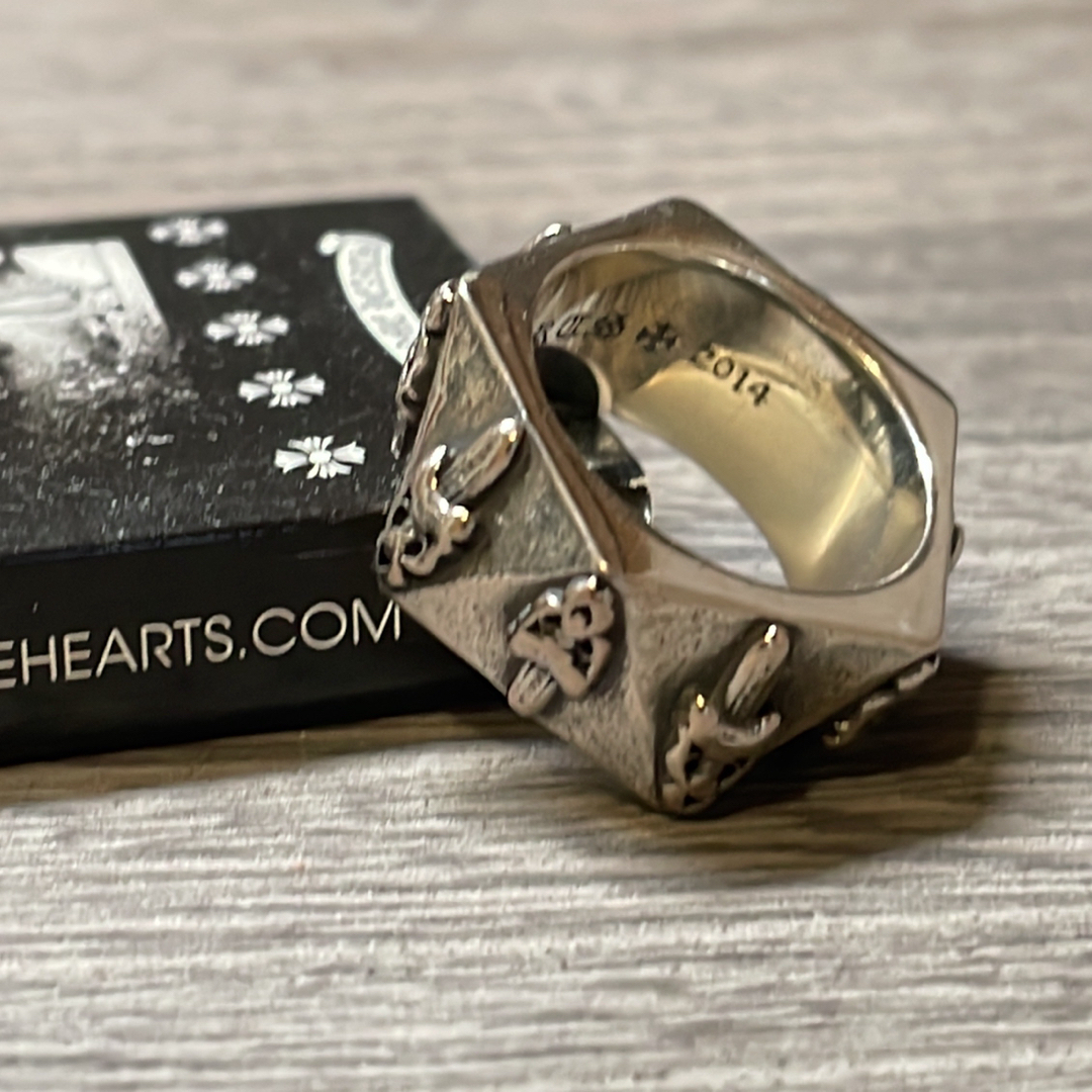 クロムハーツ好きに　シルバー925  ペンタゴンダガーリング メンズのアクセサリー(リング(指輪))の商品写真