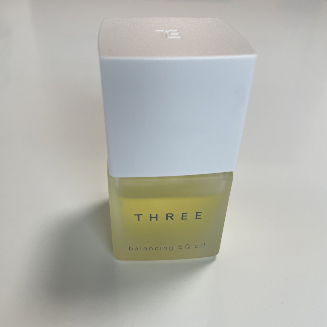 THREE(スリー)のTHREE バランシングSQオイルR 30ml残量 コスメ/美容のスキンケア/基礎化粧品(美容液)の商品写真