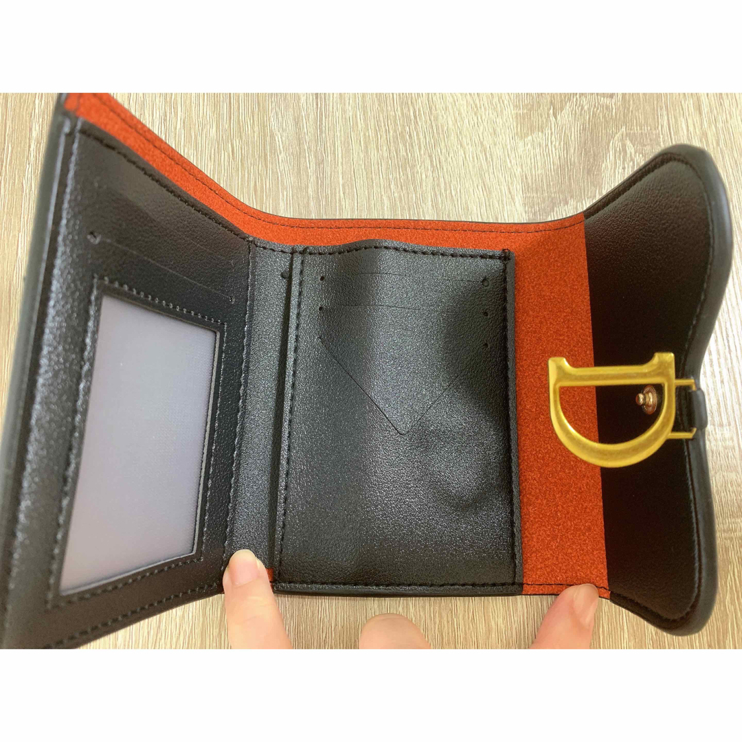 二つ折り財布　レディース メンズのファッション小物(折り財布)の商品写真