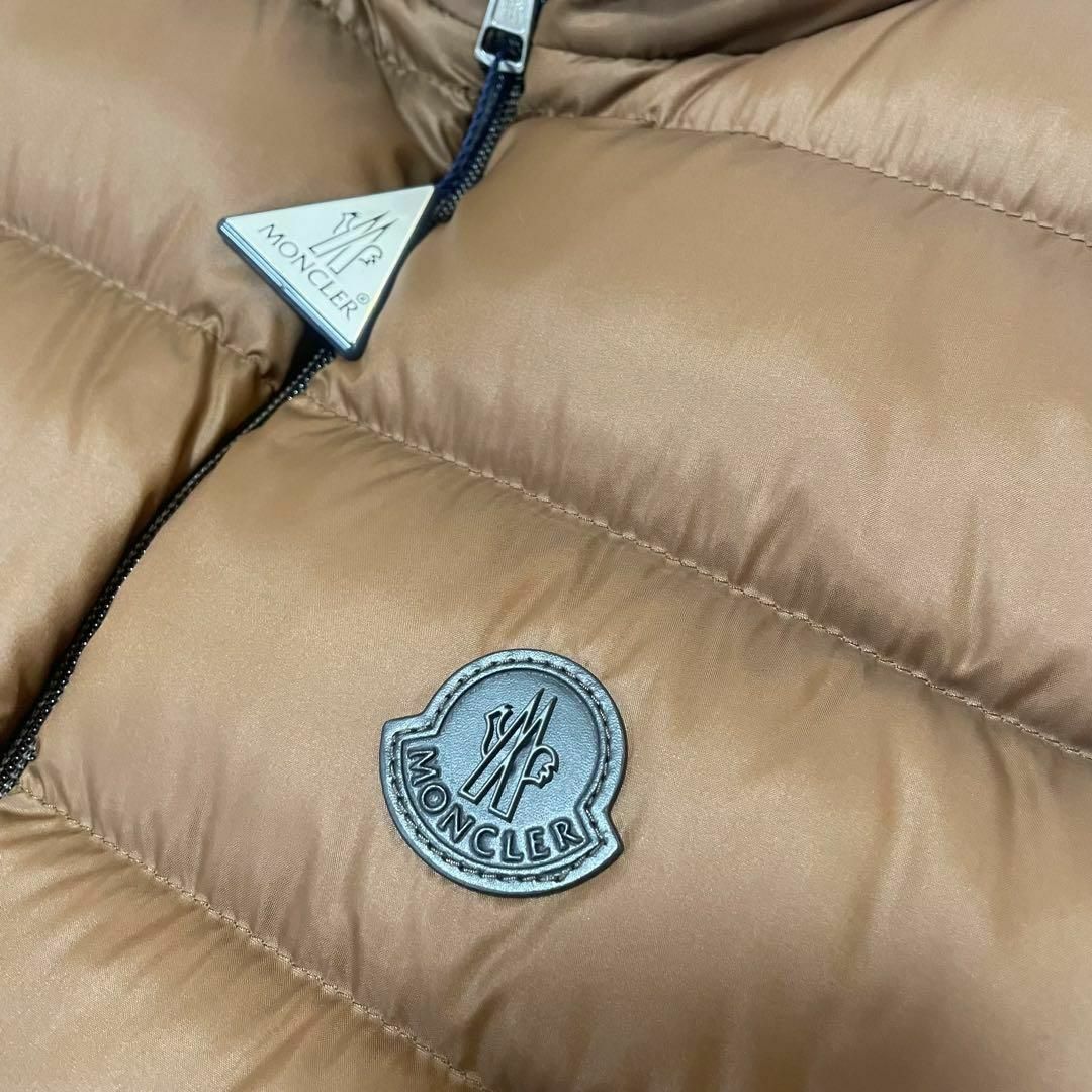 新品☆MONCLER モンクレール　ダウンベスト　ブラウン　4 XL 正規品