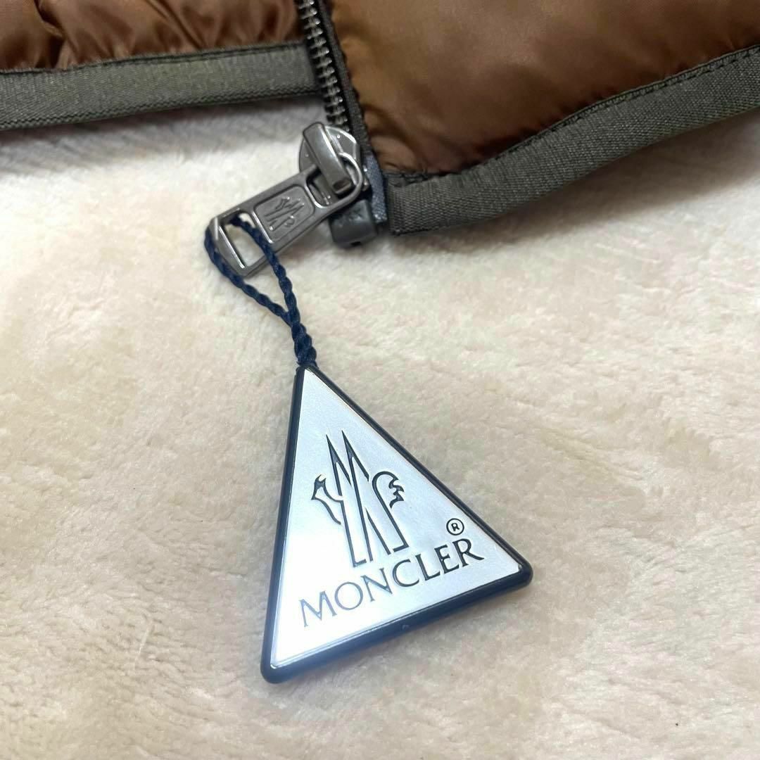 新品☆MONCLER モンクレール　ダウンベスト　ブラウン　4 XL 正規品