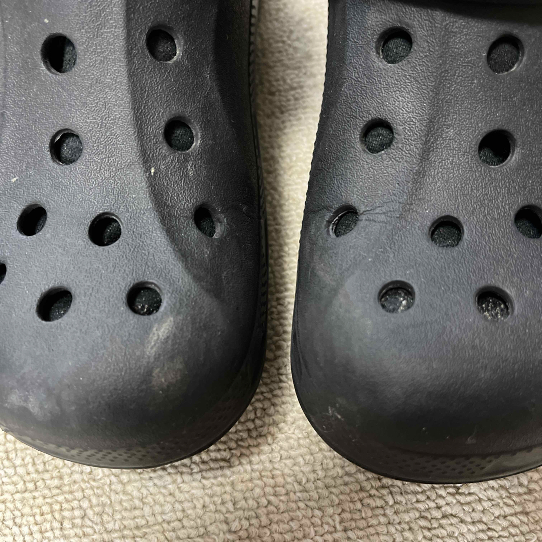 crocs(クロックス)のクロックス　もこもこサンダル キッズ/ベビー/マタニティのキッズ靴/シューズ(15cm~)(サンダル)の商品写真