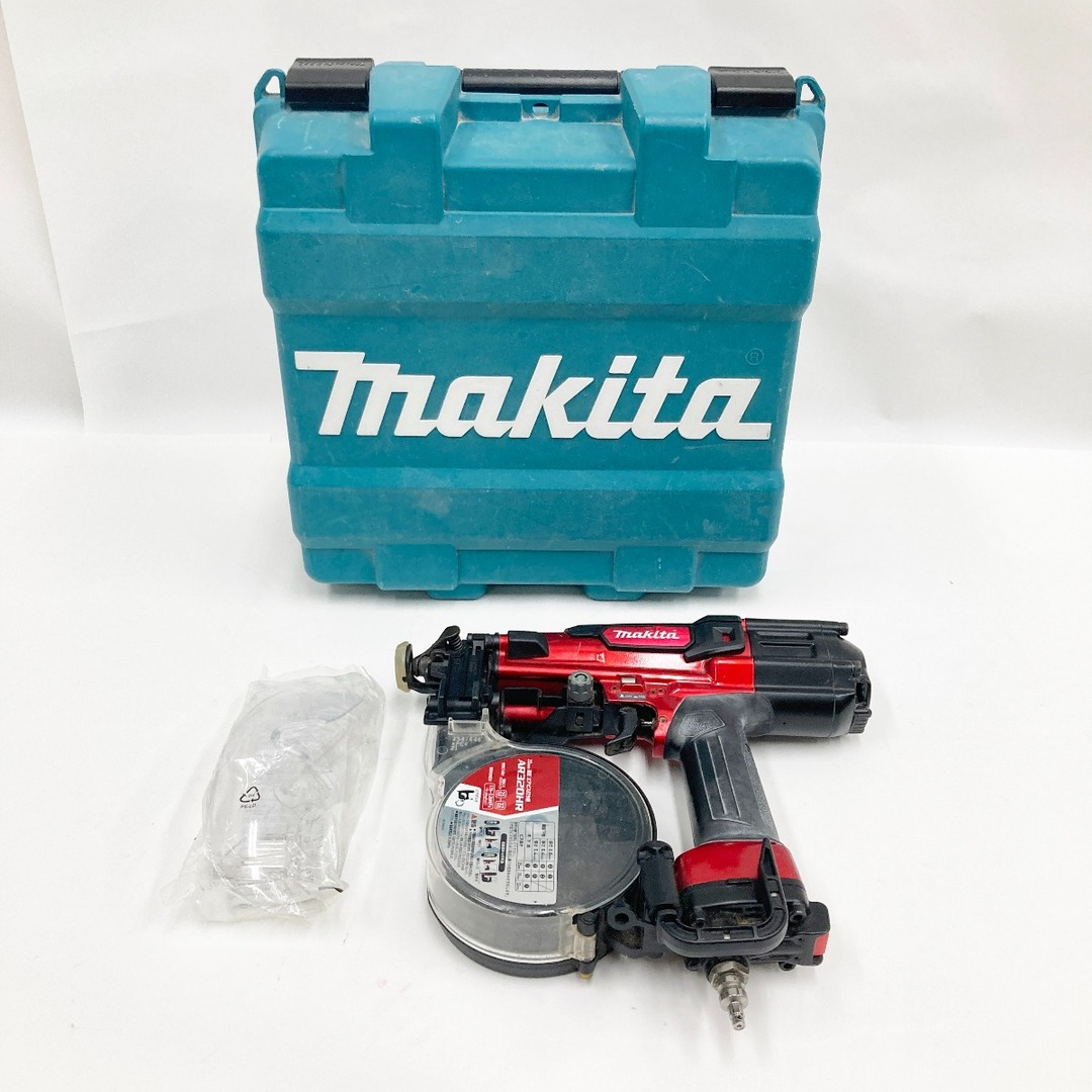 Makita(マキタ)の〇〇MAKITA マキタ 32mm 高圧エアビス打ち機 AR320HR レッド インテリア/住まい/日用品の文房具(その他)の商品写真