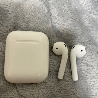 アップル(Apple)のAirPods 美品(ヘッドフォン/イヤフォン)