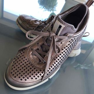 ECCO スニーカー　新品