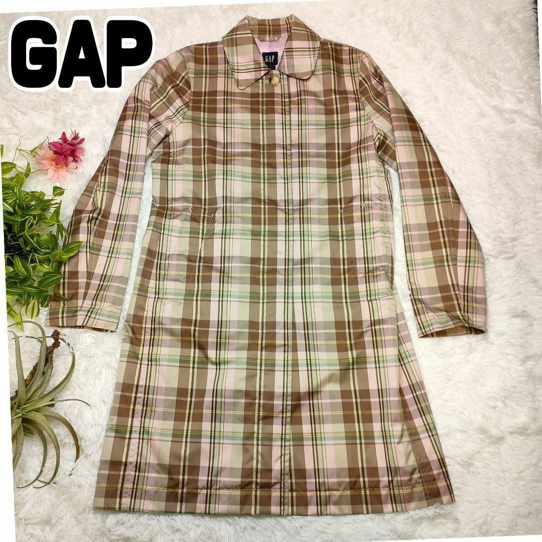 GAP(ギャップ)のギャップ ステンカラーコート チェック GAP ロングコート ナイロン 薄手 レディースのジャケット/アウター(ナイロンジャケット)の商品写真