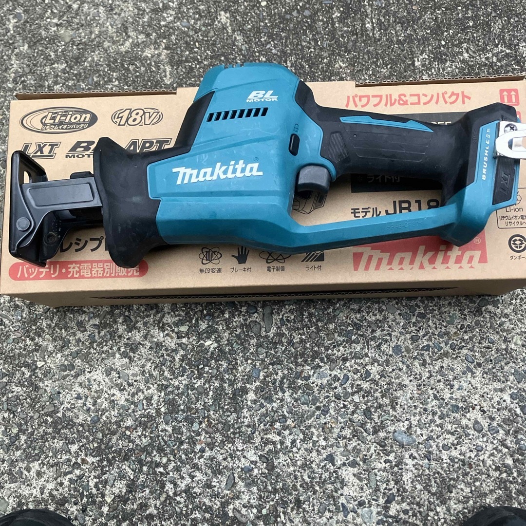 Makita - マキタ18v レシプロソーの通販 by コッペ's shop｜マキタなら