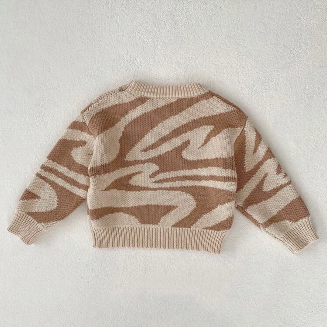 ZARA KIDS(ザラキッズ)のTeddy Ripple Pull Over ゼブラ ニット キッズ/ベビー/マタニティのベビー服(~85cm)(ニット/セーター)の商品写真