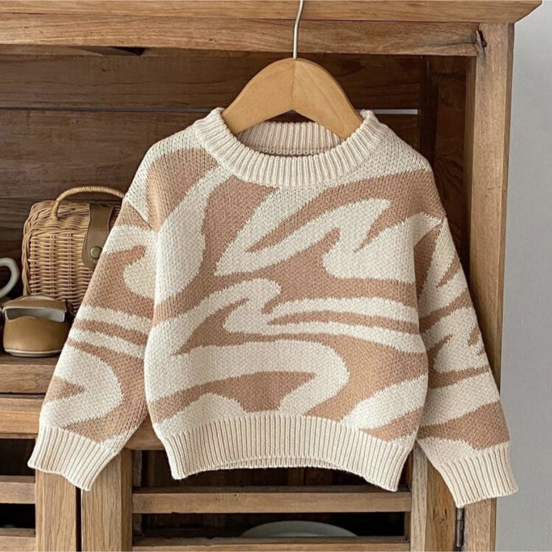 ZARA KIDS(ザラキッズ)のTeddy Ripple Pull Over ゼブラ ニット キッズ/ベビー/マタニティのベビー服(~85cm)(ニット/セーター)の商品写真