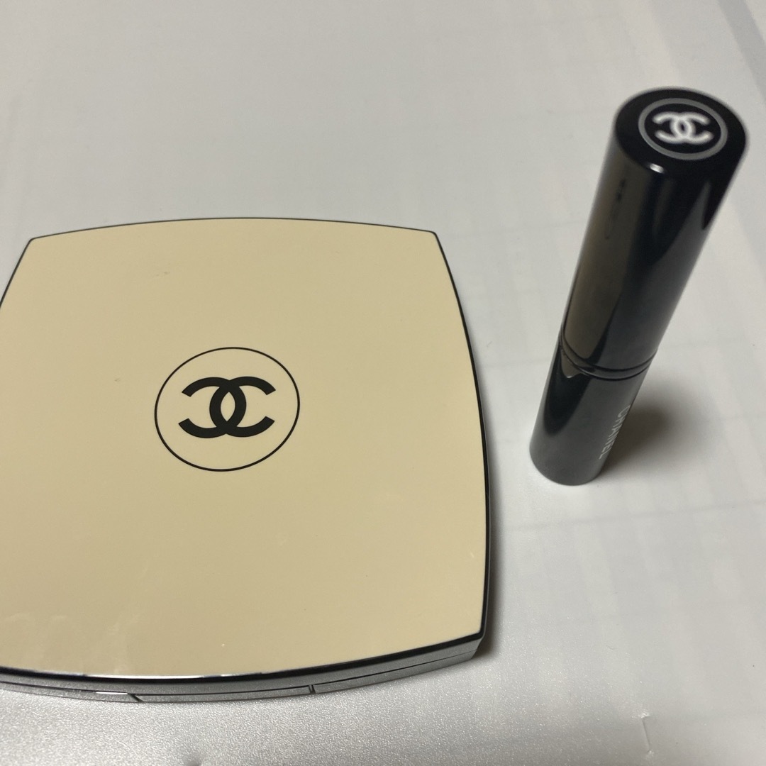 CHANEL(シャネル)のCHANEL フェイスパウダー コスメ/美容のベースメイク/化粧品(フェイスパウダー)の商品写真