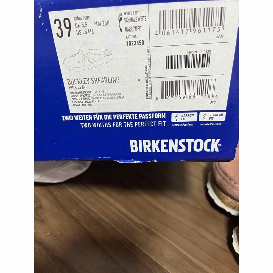 BIRKENSTOCK(ビルケンシュトック)の新品★ ビルケンシュトック　BUCKLEY SHEARLINGサンダル25㎝ レディースの靴/シューズ(サンダル)の商品写真