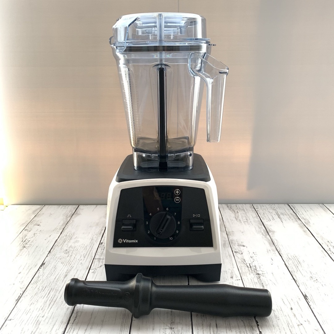 Vitamix(バイタミックス)のVitamix v1200i　バイタミックス ミキサー スマホ/家電/カメラの調理家電(ジューサー/ミキサー)の商品写真