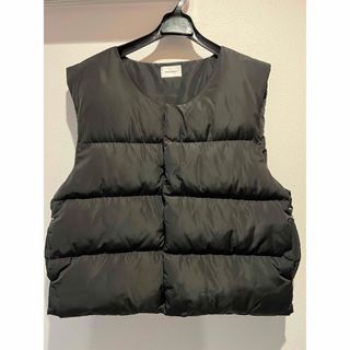 ASKYURSELF puffer vest black ダウンベストの通販｜ラクマ