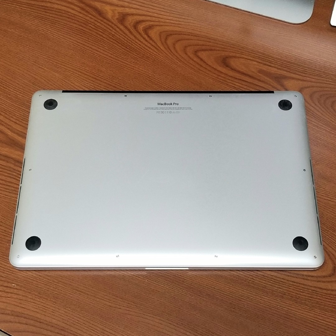 美品 Macbook Pro 15インチ 8G/SSD256GB Dual OS