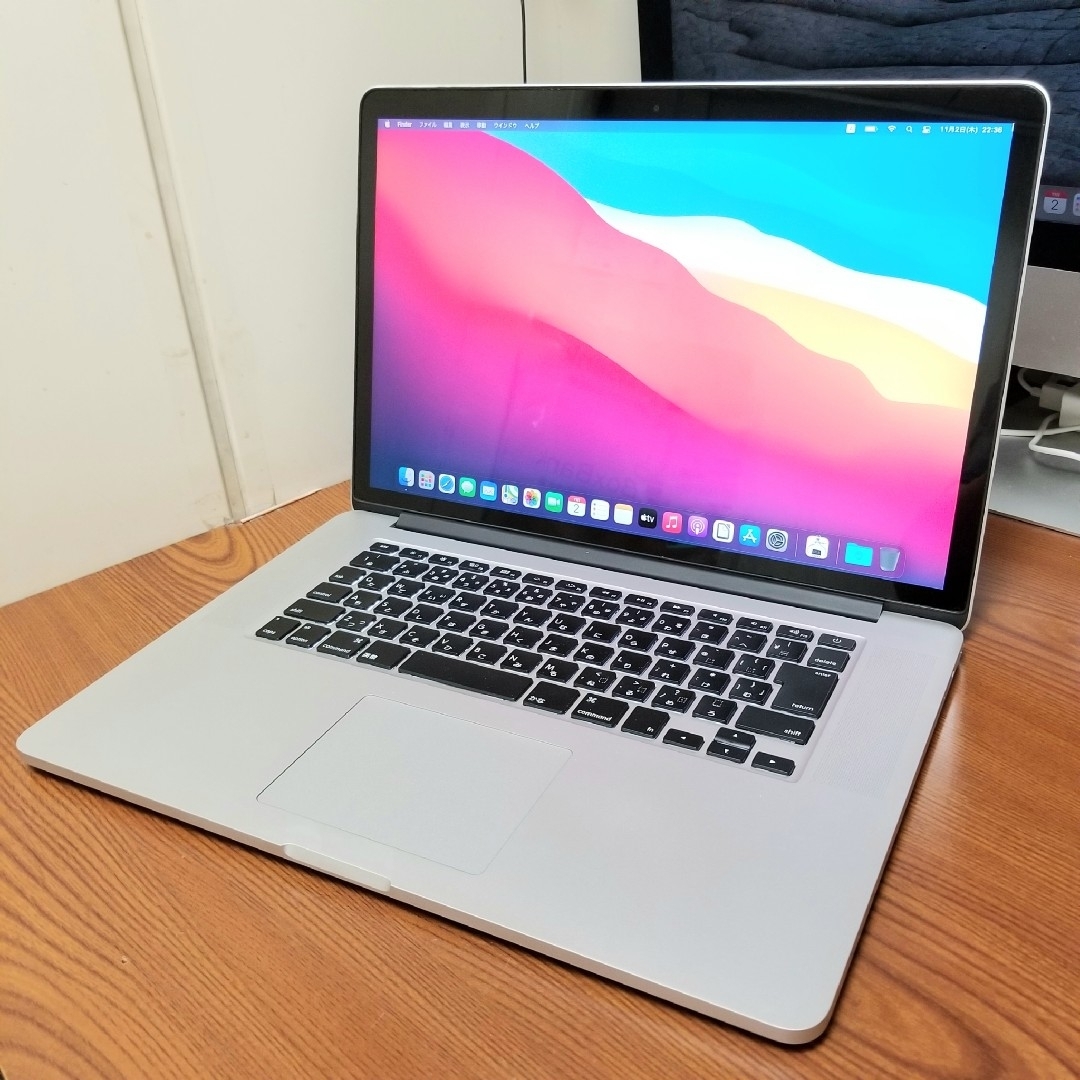 美品 Macbook Pro 15インチ 8G/SSD256GB Dual OS