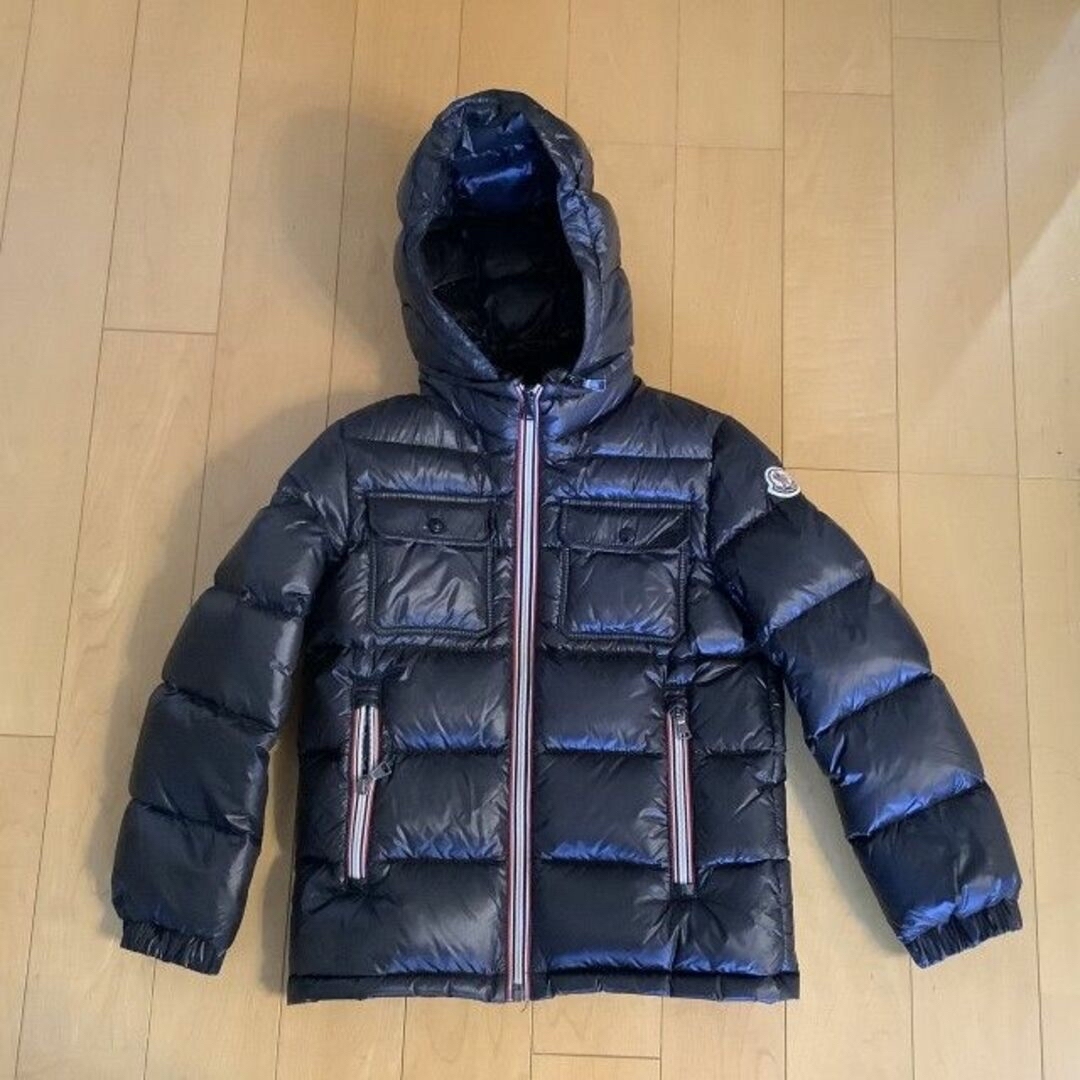 MONCLER ダウン　キッズ　130センチ | フリマアプリ ラクマ