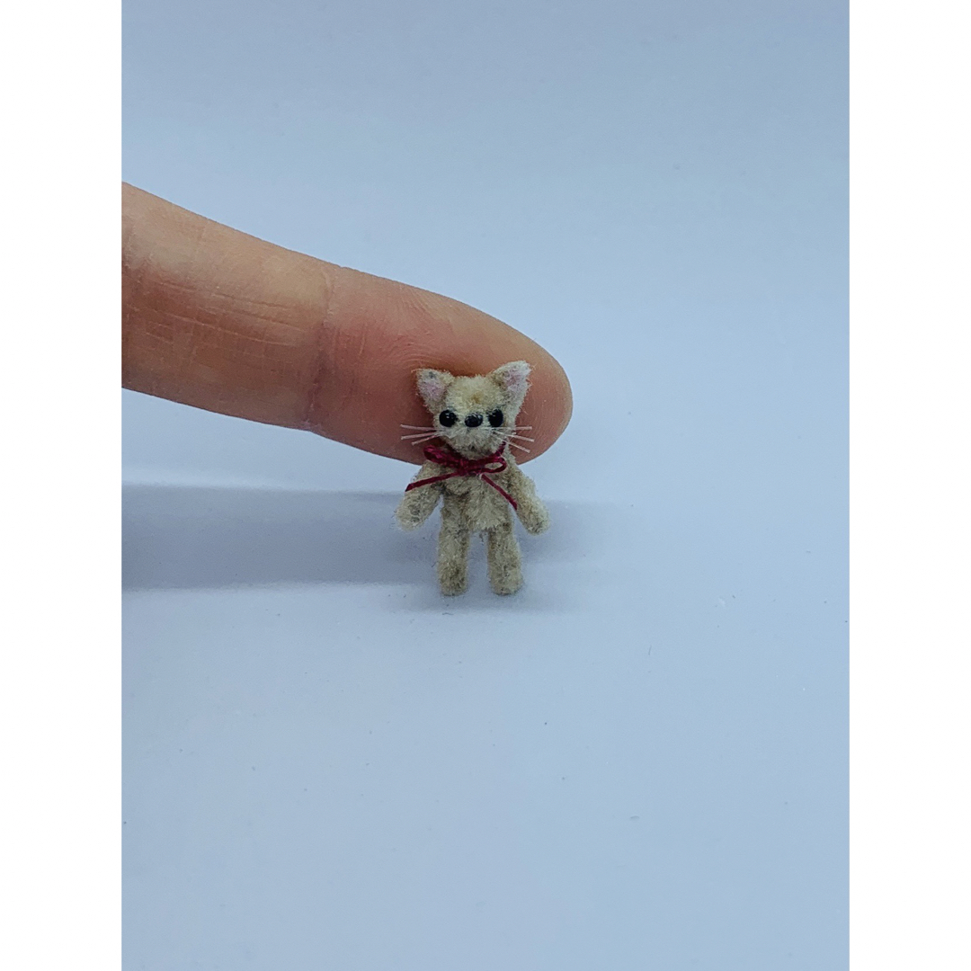 極小 モールアート 猫 ハンドメイド ミニチュア モールキャット | フリマアプリ ラクマ