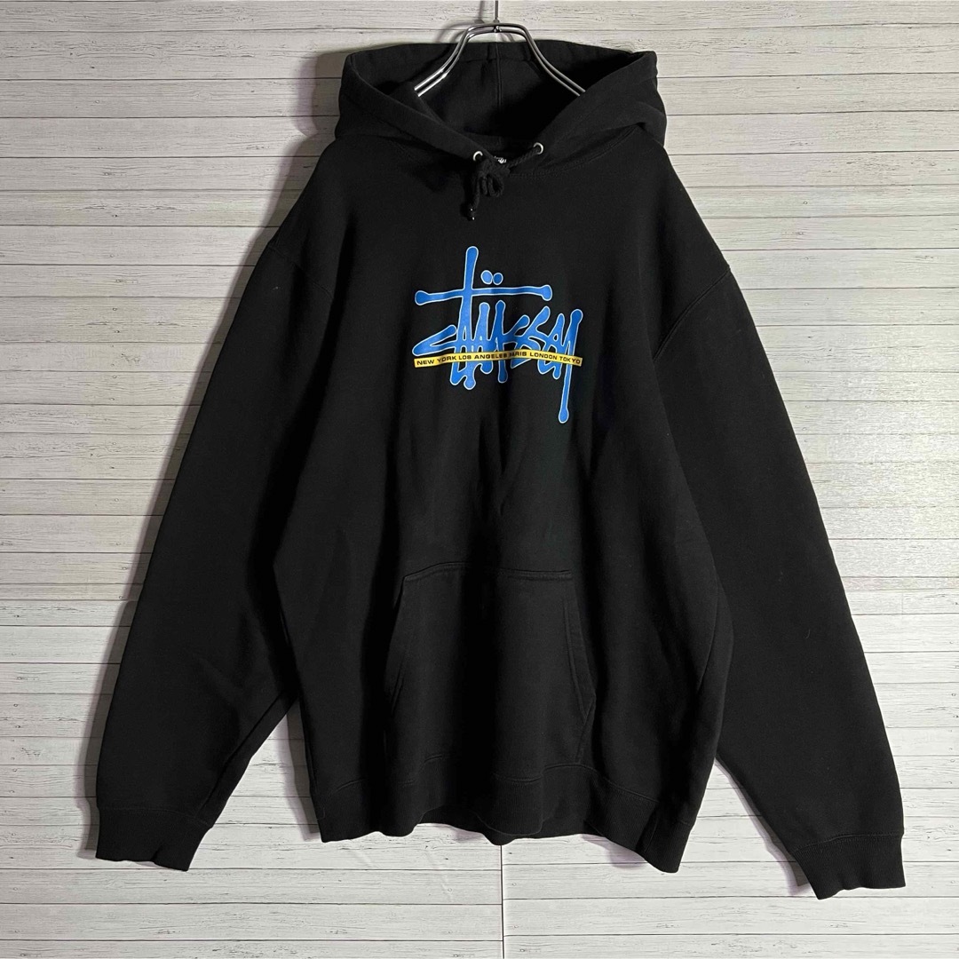 【希少XLサイズ】ステューシー ビックロゴプリント 人気カラーパーカー 黒 美品