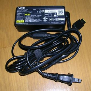 エヌイーシー(NEC)の♪♪NEC ACアダプタ(A13-045N1A)♪♪(ノートPC)