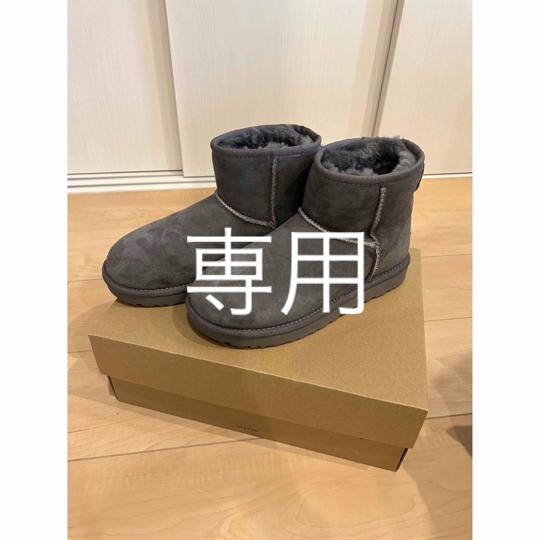 UGG(アグ)のUGGムートンブーツ　ミニ レディースの靴/シューズ(ブーツ)の商品写真