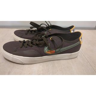 ナイキ(NIKE)のNIKE SB BLAZER COURT 25cm メンズ(スニーカー)