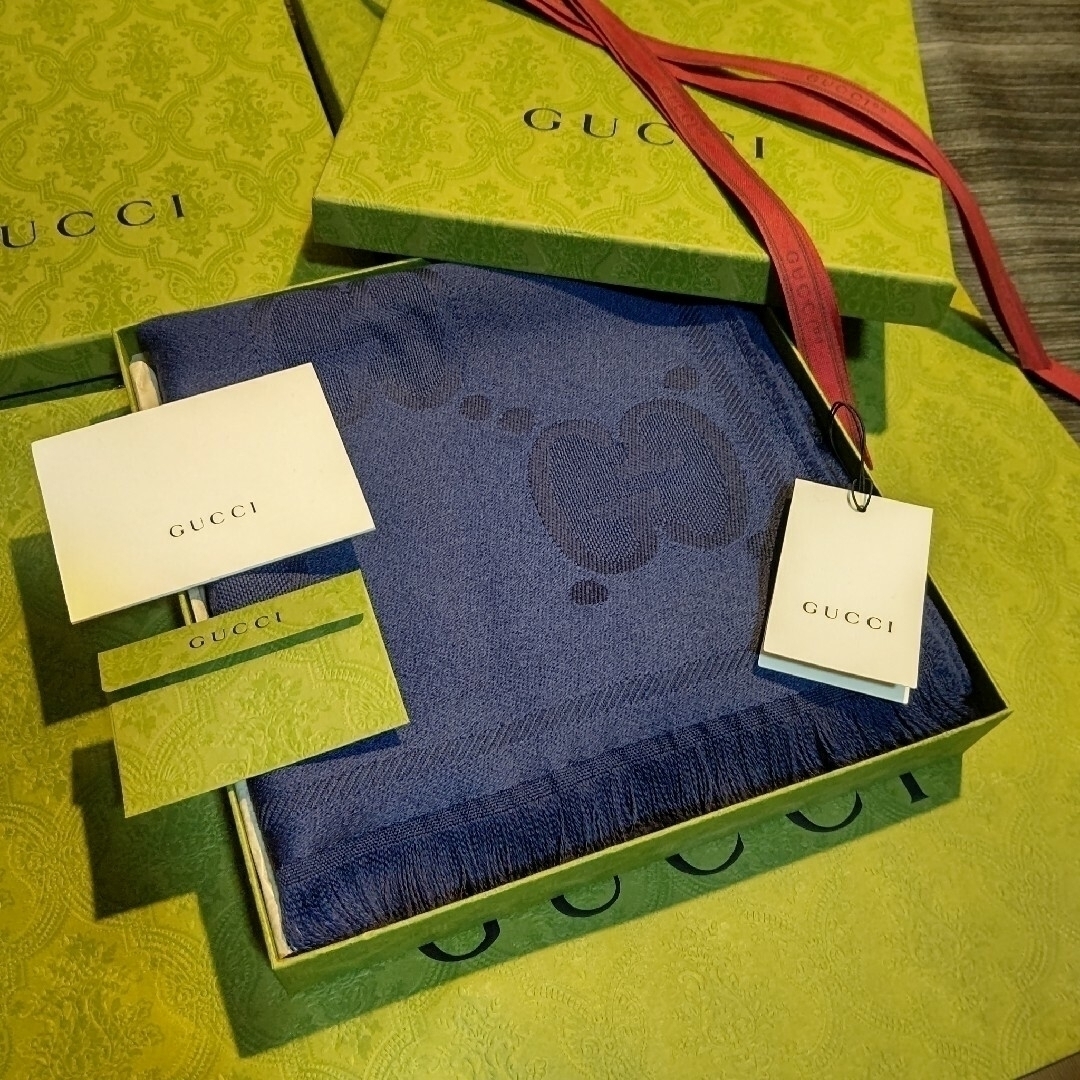 ❤新品箱袋付き❤GUCCI マフラー ストール ショール スカーフ ❤新品箱袋付き❤GUCCI マフラー ストール ショール スカーフ