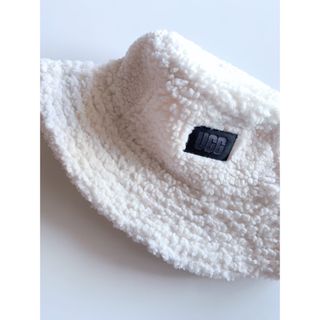 UGGシープスキンバケットハット ムートンバケットハット