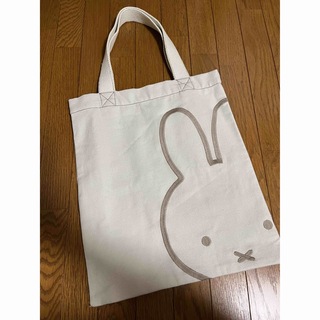 新品♡LONGCHAMPロンシャン♡ライムイエローのプリアージュトートバッグ