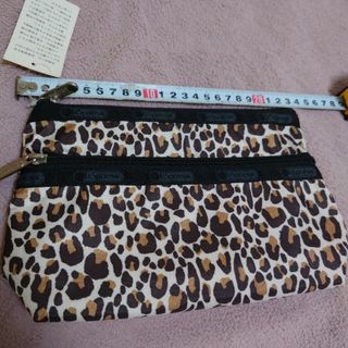 レスポートサック(LeSportsac)のレスポートサック　レオパード/ヒョウ柄　ポーチ(ポーチ)