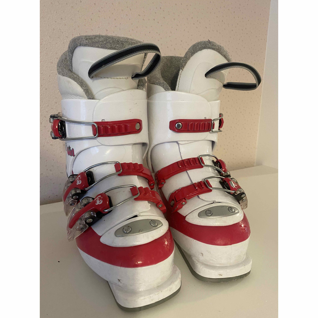 ROSSIGNOL(ロシニョール)のロシニョール スキー  靴  ブーツ   18センチ  女の子用 スポーツ/アウトドアのスキー(ブーツ)の商品写真