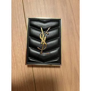 イヴサンローラン(Yves Saint Laurent)のイヴ・サンローラン　クチュール　ミニ　クラッチ　900 限定色(アイシャドウ)