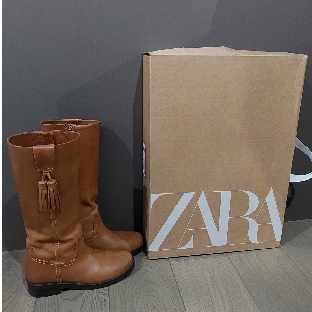 ZARA(ザラ)のロングブーツ キッズ/ベビー/マタニティのキッズ靴/シューズ(15cm~)(ブーツ)の商品写真