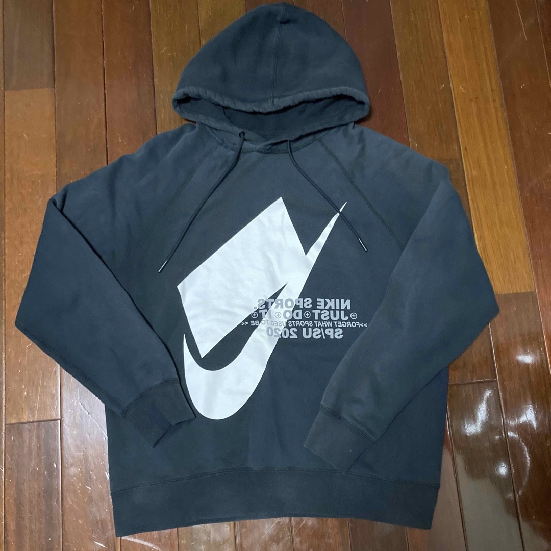 【美品】NIKE　ナイキ　グラフィック パーカー　プルオーバー　ロゴ入り　XL