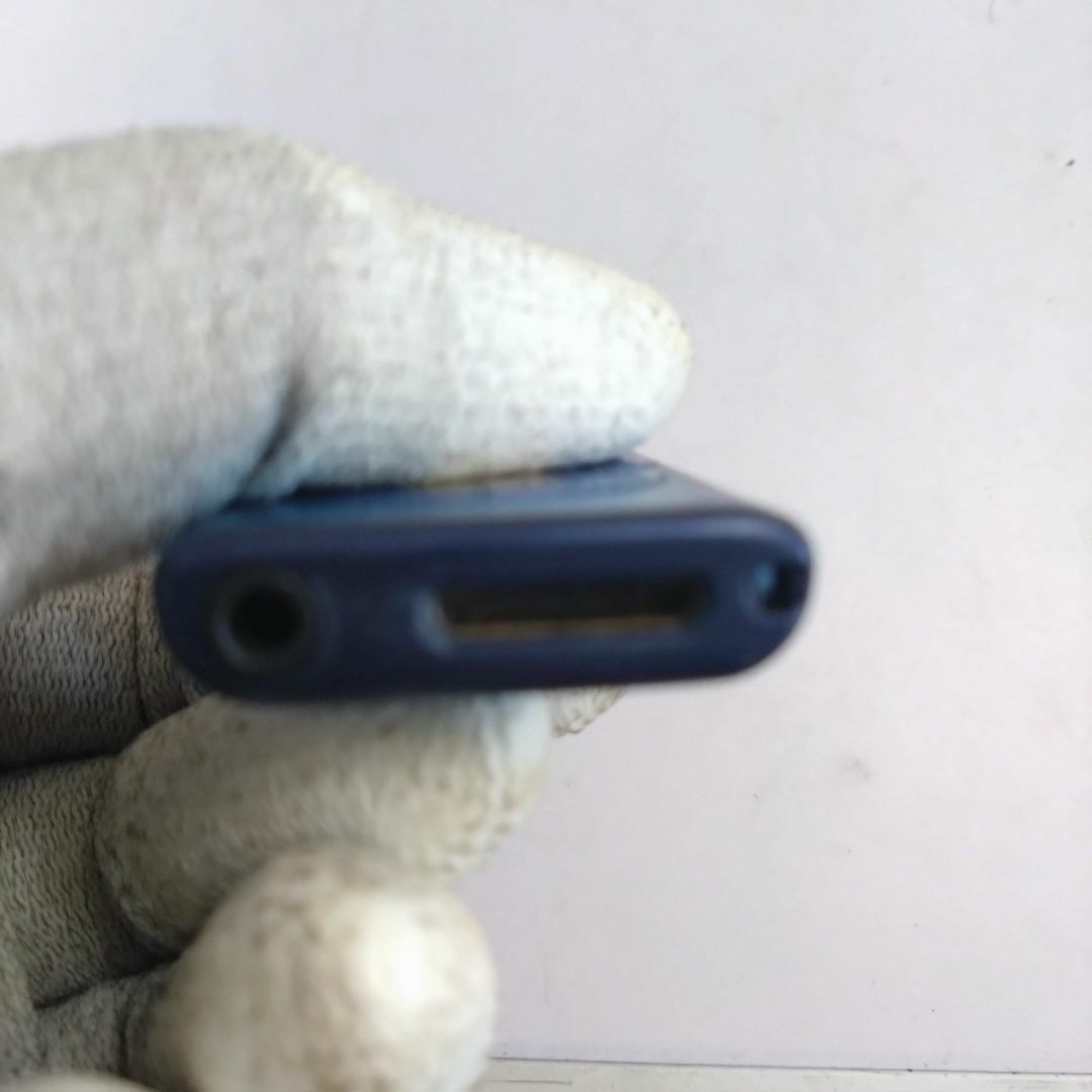 SONY(ソニー)のSONY NW-E052 2GB 青 Walkman 動作中古品 スマホ/家電/カメラのオーディオ機器(ポータブルプレーヤー)の商品写真